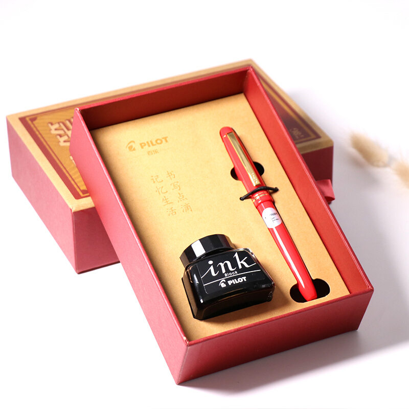 百樂(lè)（PILOT）FP-78G+鋼筆套裝   商務(wù)簽字筆練字送禮鋼筆墨水復(fù)古禮盒裝 (F尖紅色)_http://bzsa.cn/img/images/C201910/1571125715389.jpg