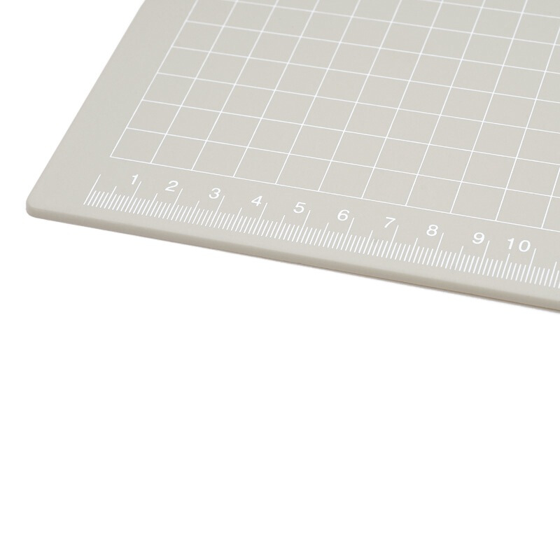 齊心（COMIX） A724 便攜式 書(shū)寫(xiě)板夾 A4 豎式 顏色隨機(jī)_http://bzsa.cn/img/sp/127/8c4bc3a3-4650-43e3-a85f-2e7984d9f88a.jpg