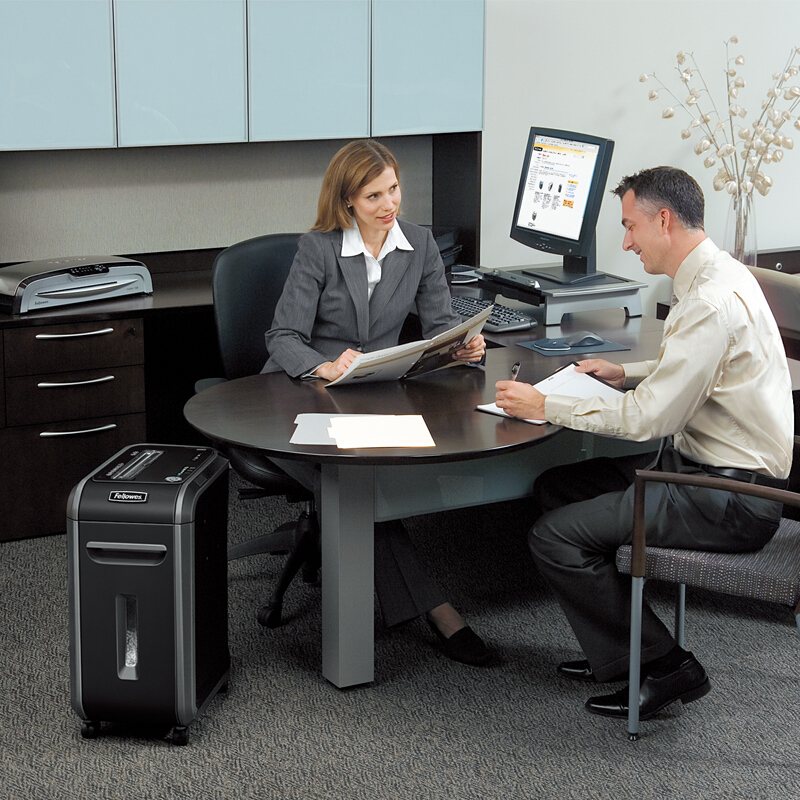范羅士（Fellowes） 99Ci 商用辦公多功能碎紙機(jī)（可碎光盤(pán)/信用卡等/安全觸停/節(jié)能靜音）_http://bzsa.cn/img/sp/258/e15123d7-a5d2-4514-bc53-5e781bf13912.jpg