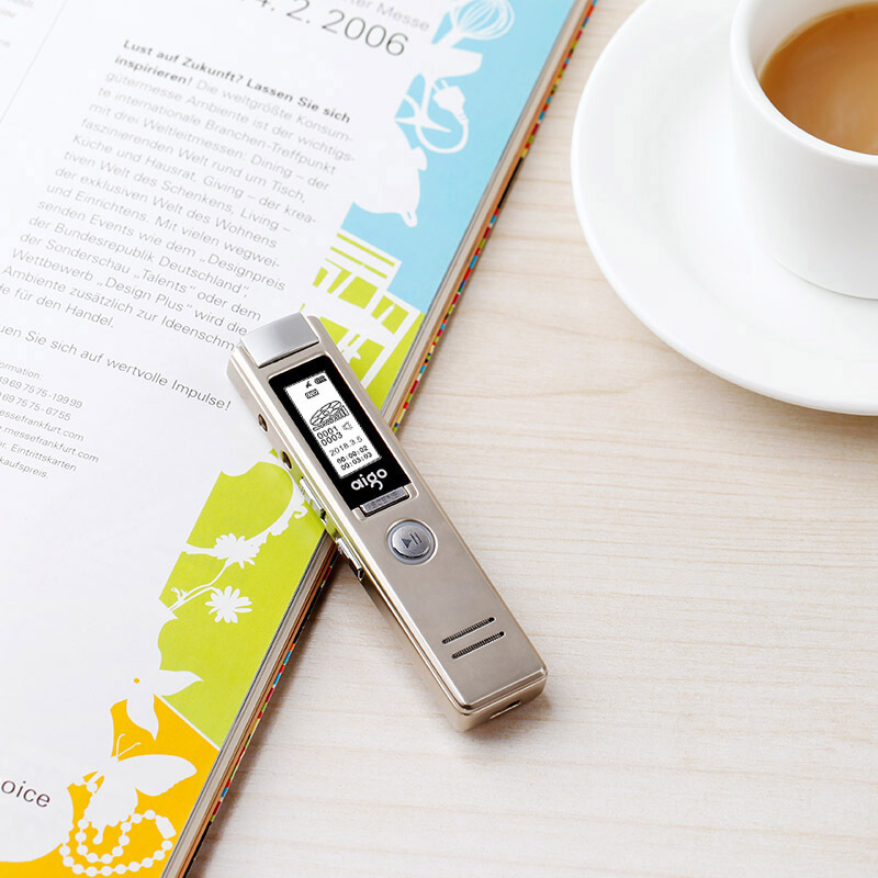 愛國者（aigo） R6611 錄音筆 專業(yè)微型 高清遠距降噪 MP3播放器 學習/會議采訪取證錄音 （香檳金8G）_http://bzsa.cn/img/sp/309/c230677e-4aa3-4720-82db-dbe66c3fd528.jpg