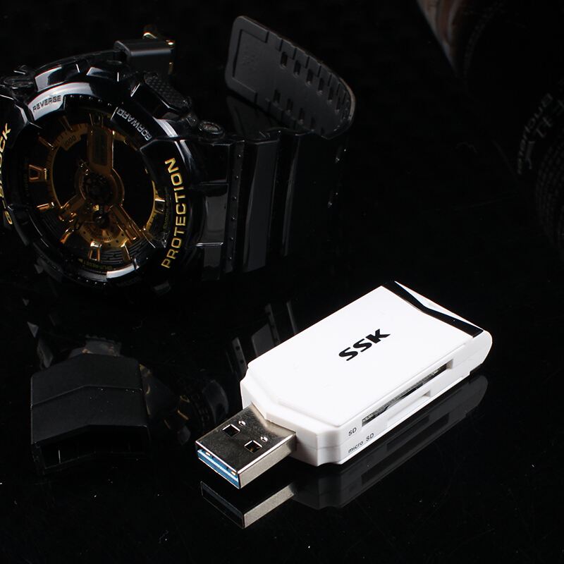 飚王（SSK） SCRM601 多功能二合一讀卡器 USB3.0高速讀寫 支持TF手機內(nèi)存卡SD相機卡_http://bzsa.cn/img/sp/323/073c2c0a-c4f4-49f9-90b1-d8f4c08940d8.jpg