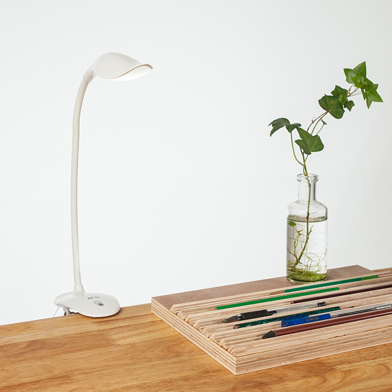 晨光（M&G） AEA98523 臺燈LED夾式觸控_http://bzsa.cn/img/sp/418/1fcacbef-3ab3-495f-a563-60a3311d390f.jpg