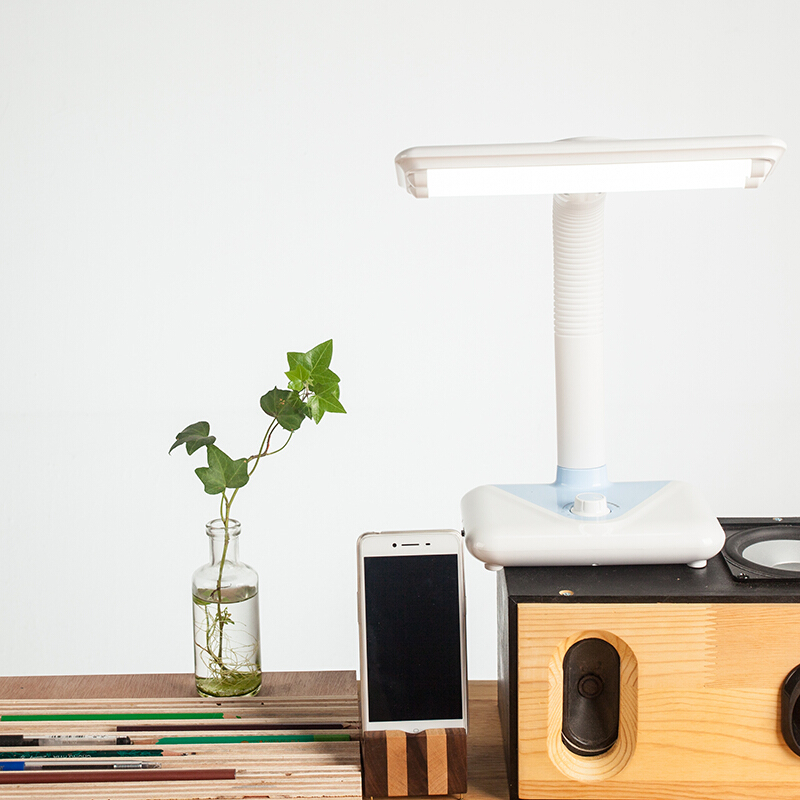 晨光（M&G） AEA98528 臺(tái)燈LED雙模式旋鈕護(hù)眼_http://bzsa.cn/img/sp/418/5ec92513-b496-476e-a679-76ab78d80bc9.jpg