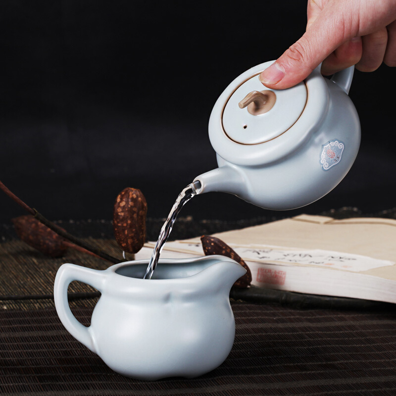 東道汝窯 整套功夫茶具 柿柿如意茶具套裝/1壺1海6杯（天青色）_http://bzsa.cn/img/sp/437/84414c0b-44d5-4cd1-8de1-ea397c8bfa85.jpg