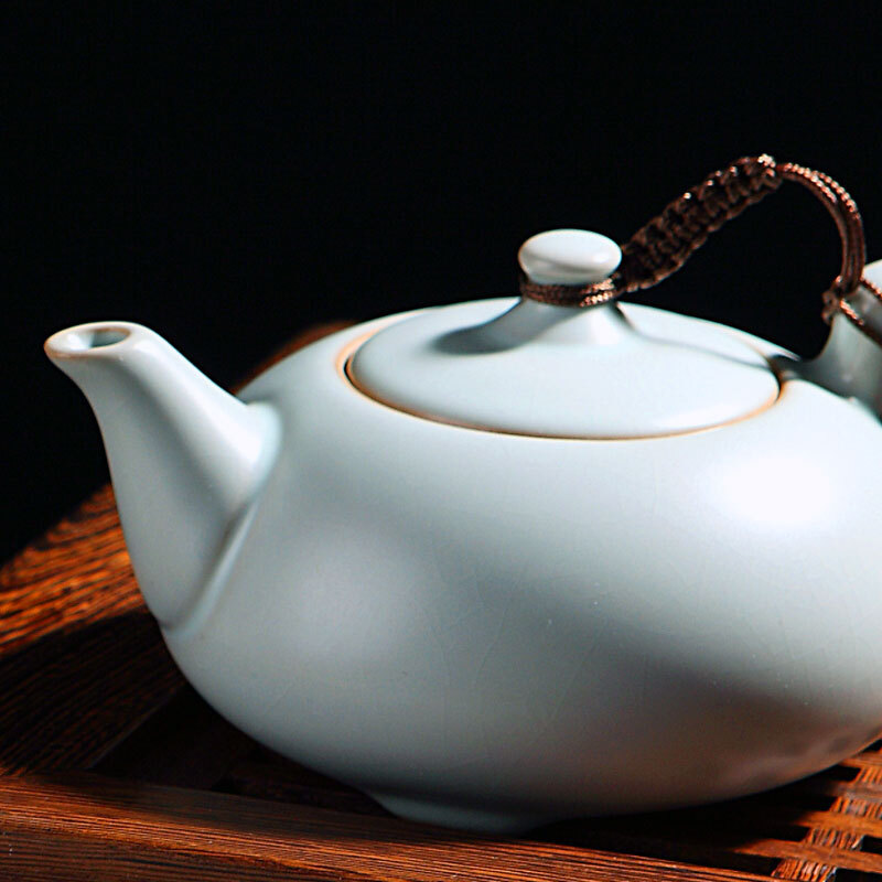 東道汝窯 功夫茶具套裝 喜樂壺杯組/一壺五杯（天青色）_http://bzsa.cn/img/sp/437/9e365e21-e26f-4008-a5a3-c4a660601662.jpg