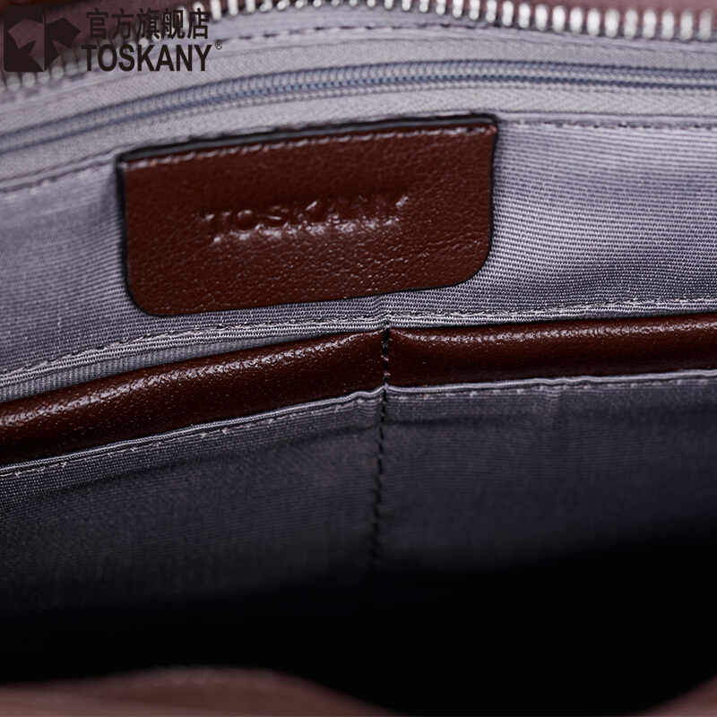 托斯卡尼（TOSKANY） TL66718 男士電腦公文包 手提斜挎 頭層牛皮_http://bzsa.cn/img/sp/525/e3685d94-0a79-4a5a-8ab0-4d8643e48d82.jpg